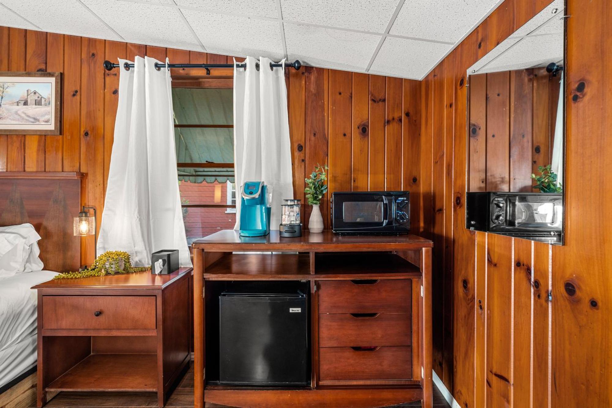 Cedarwood Inn Hendersonville Kültér fotó